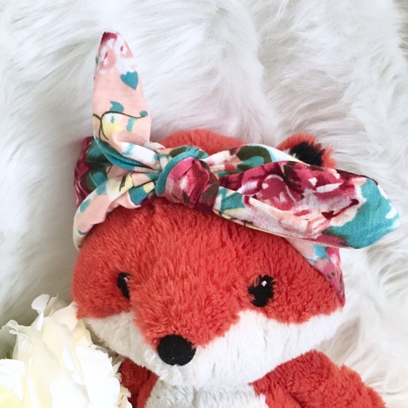 Other - NWT floral jersey tied head band